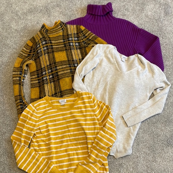 Sweaters - Small Sweater Bundle